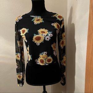 Gorgeous unique sheer sunflower blouse NWOT